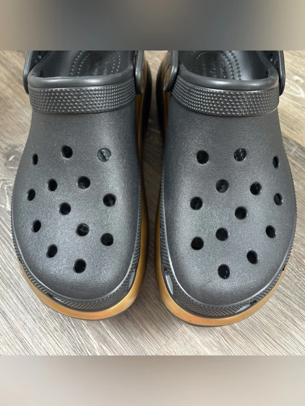 Crocs Mega Crush Metallic Clogs Black & Gold Platform Slip-On Shoes Sz M 8/W 10